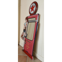 Spiegel benzinepomp pinup